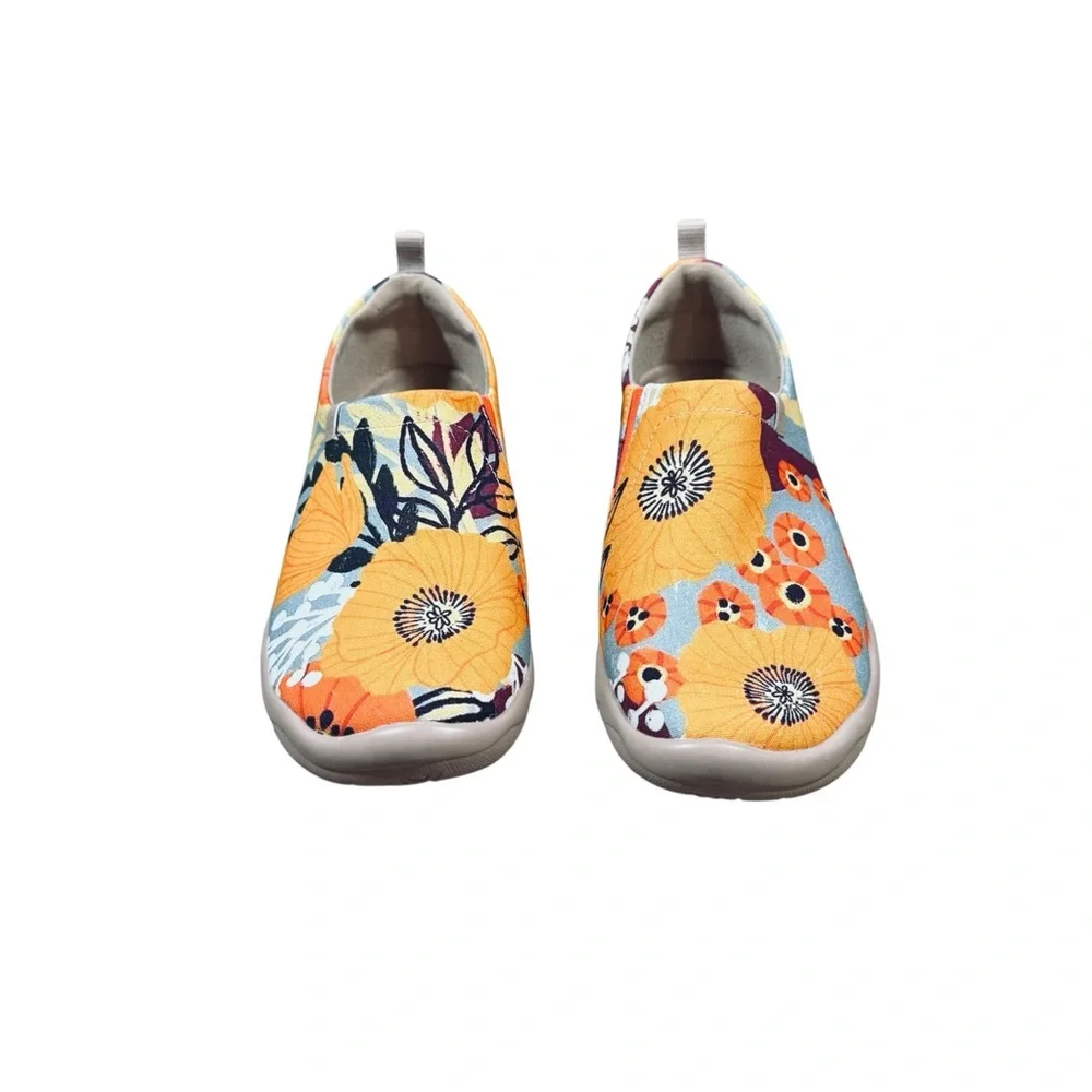UIN Marigolds Toledo Floral Canvas Slip Ons